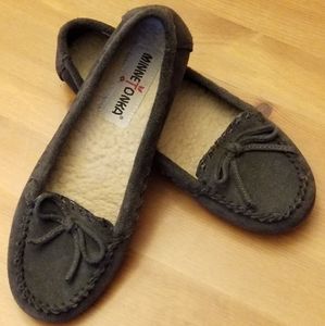 MinneTonka Women loafers